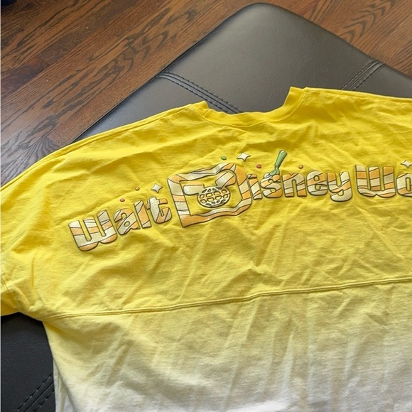 EUC Walt Disney World, Dole Whip spirit jersey - Picture 6 of 7